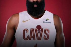 南宫娱乐-哈登回归赛场，突破纪录首场状态亮眼，日本队观众沸腾！的简单介绍