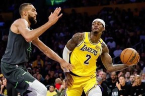 NG28-关于天山战狼队对阵西城朱雀队,体操总决赛险胜,内线统治篮板——技战术储备厚实的信息