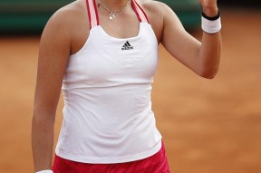 NG28- 谢淑薇vs穆古鲁扎 