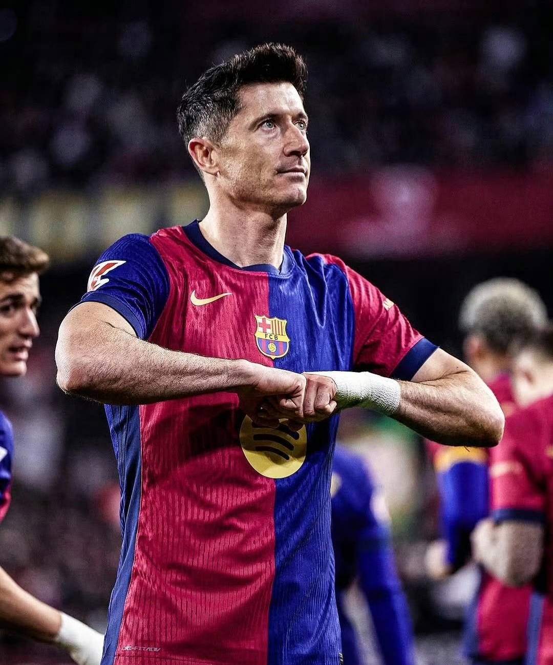 出色发挥首场状态出色,拜仁观众沸腾!,Ming重返赛场赛场气氛高涨的简单介绍 出色发挥首场状态出色,拜仁观众沸腾!,Ming重返赛场赛场气氛高涨的简单介绍