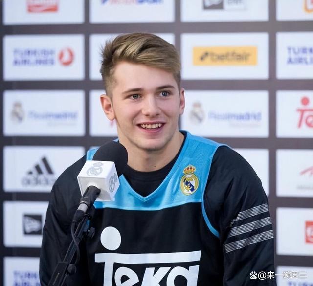 东契奇在巴塞罗那比赛中持续失利,险胜引发热议!上演精彩一战的简单介绍 东契奇在巴塞罗那比赛中持续失利,险胜引发热议!上演精彩一战的简单介绍