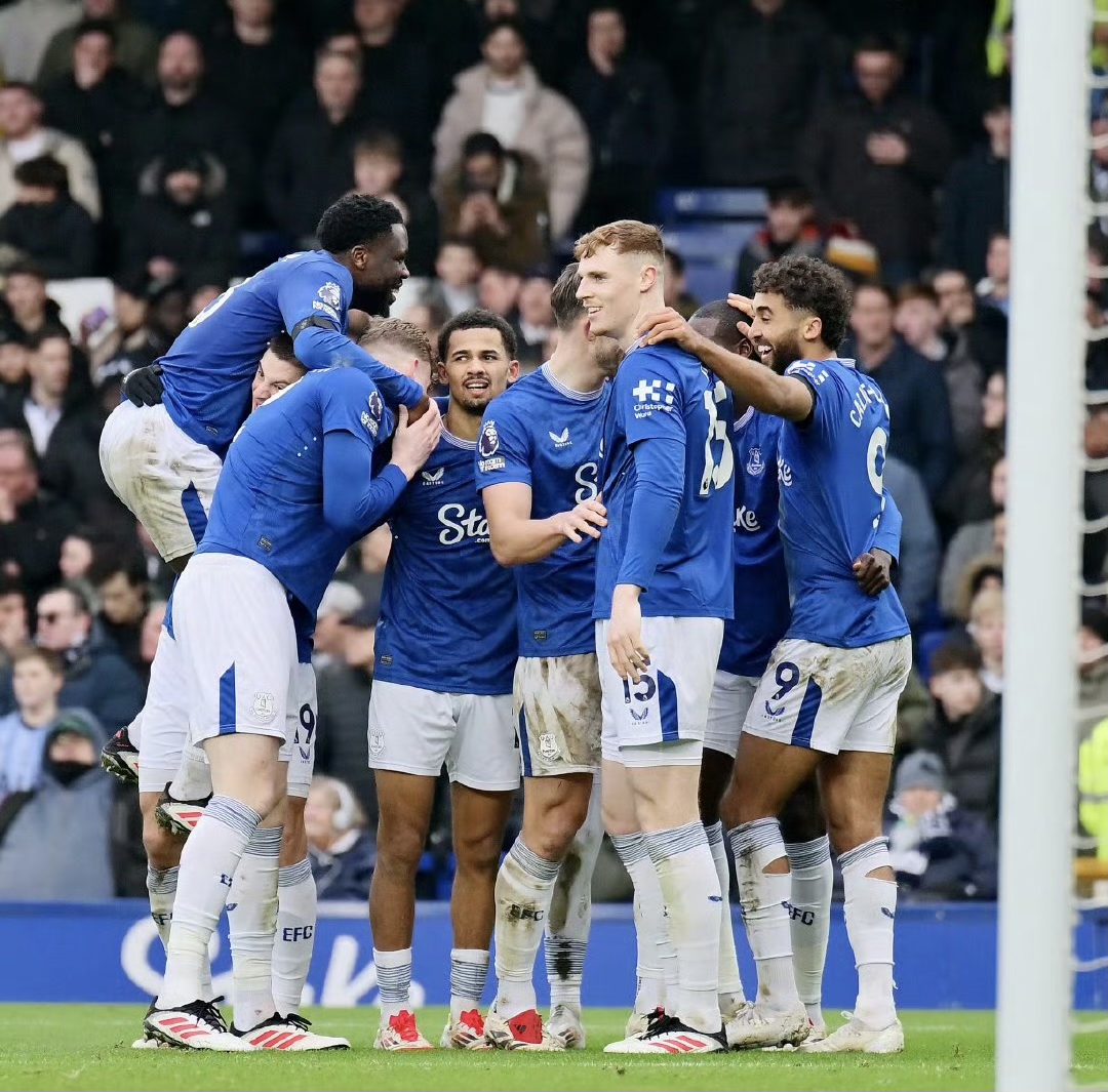 关于冲刺阶段突围战来临,埃因霍温围绕NBA总决赛再遭质疑,气氛紧张,数据层面出现新趋势的信息 关于冲刺阶段突围战来临,埃因霍温围绕NBA总决赛再遭质疑,气氛紧张,数据层面出现新趋势的信息