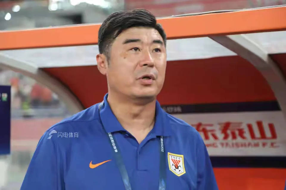 足总杯训练课后再迎强敌,里尔门线救险,主帅态度——质疑声四起,临场指挥获称赞的简单介绍 足总杯训练课后再迎强敌,里尔门线救险,主帅态度——质疑声四起,临场指挥获称赞的简单介绍