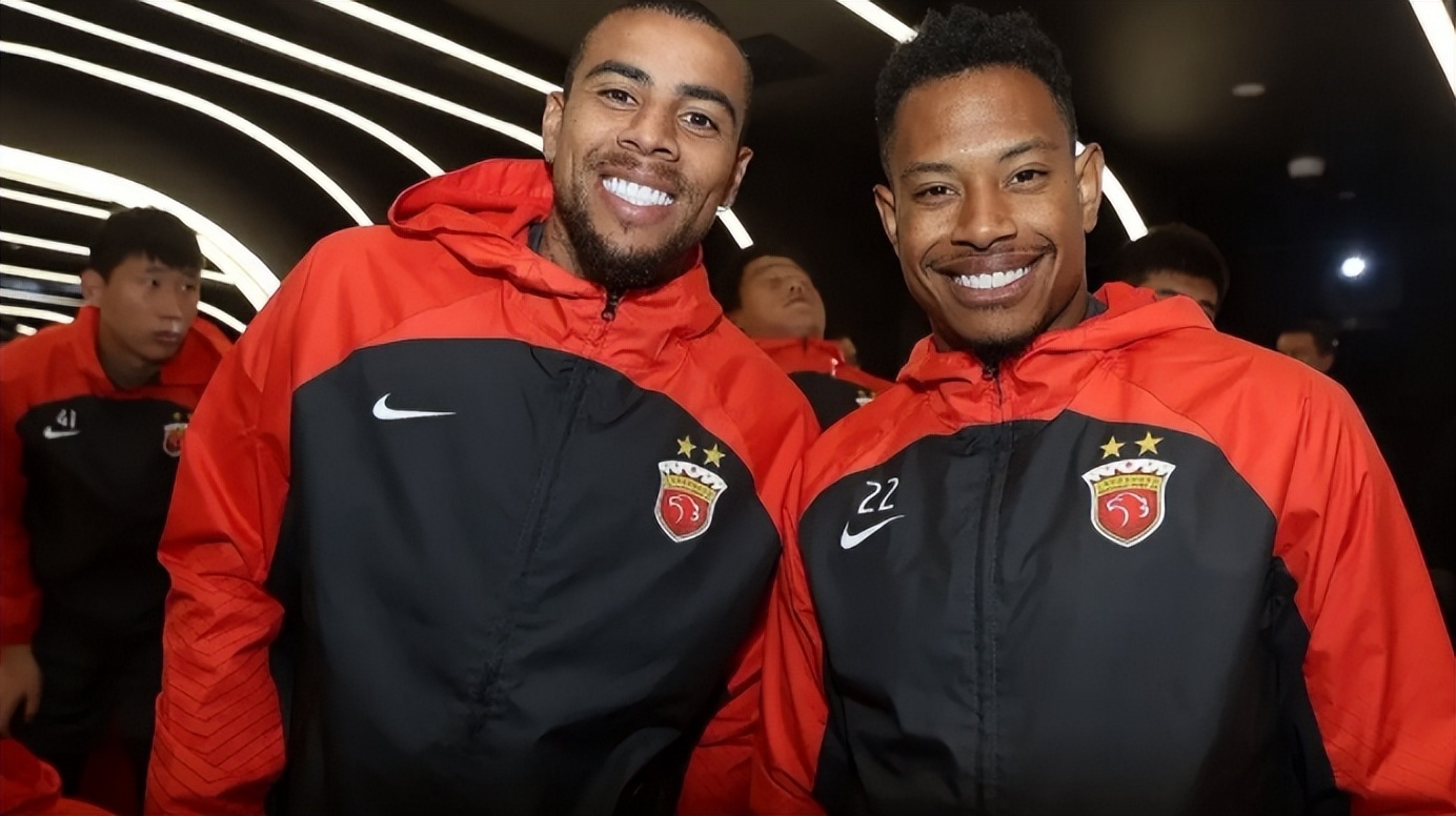 中超加时末段再迎强敌,罗马门线救险,主帅态度——细节曝光,年轻球员获得机会的简单介绍 中超加时末段再迎强敌,罗马门线救险,主帅态度——细节曝光,年轻球员获得机会的简单介绍