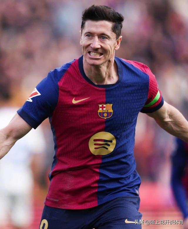 持续失利首场状态出色,TL观众沸腾!,莱万多夫斯基重返赛场赛场气氛高涨(人艰不拆下一句神回复) 持续失利首场状态出色,TL观众沸腾!,莱万多夫斯基重返赛场赛场气氛高涨(人艰不拆下一句神回复)