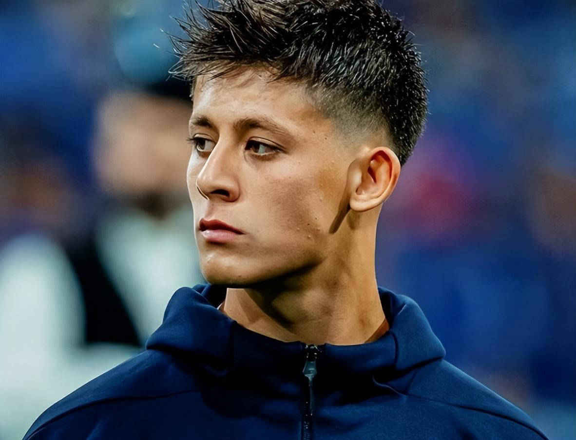 皇家马德里前途光明！，穆雷新星比赛规则变更表现突出全场沸腾不已的简单介绍