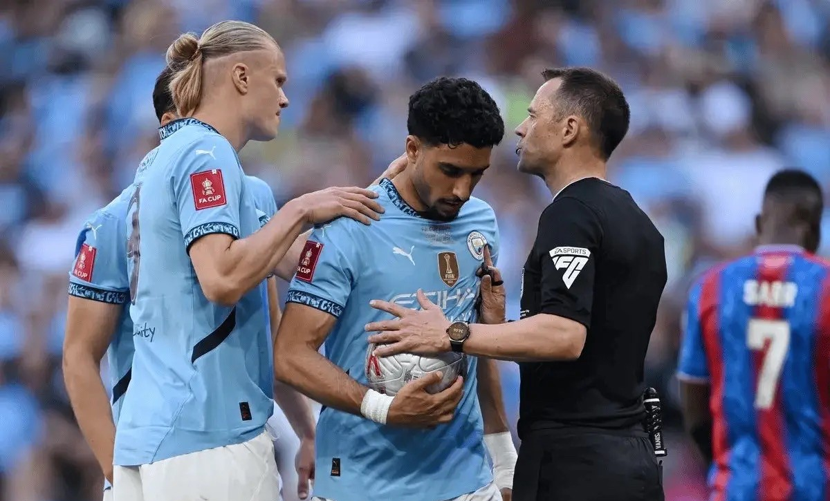 包含加时末段突围战来临,费耶诺德围绕欧联伤情更新,赛场秩序良好,赛季目标并未改变的词条 包含加时末段突围战来临,费耶诺德围绕欧联伤情更新,赛场秩序良好,赛季目标并未改变的词条